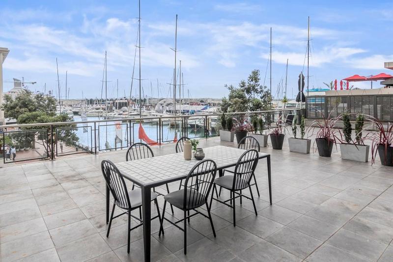 Cbd Viaduct Harbour Resort 오클랜드 외부 사진